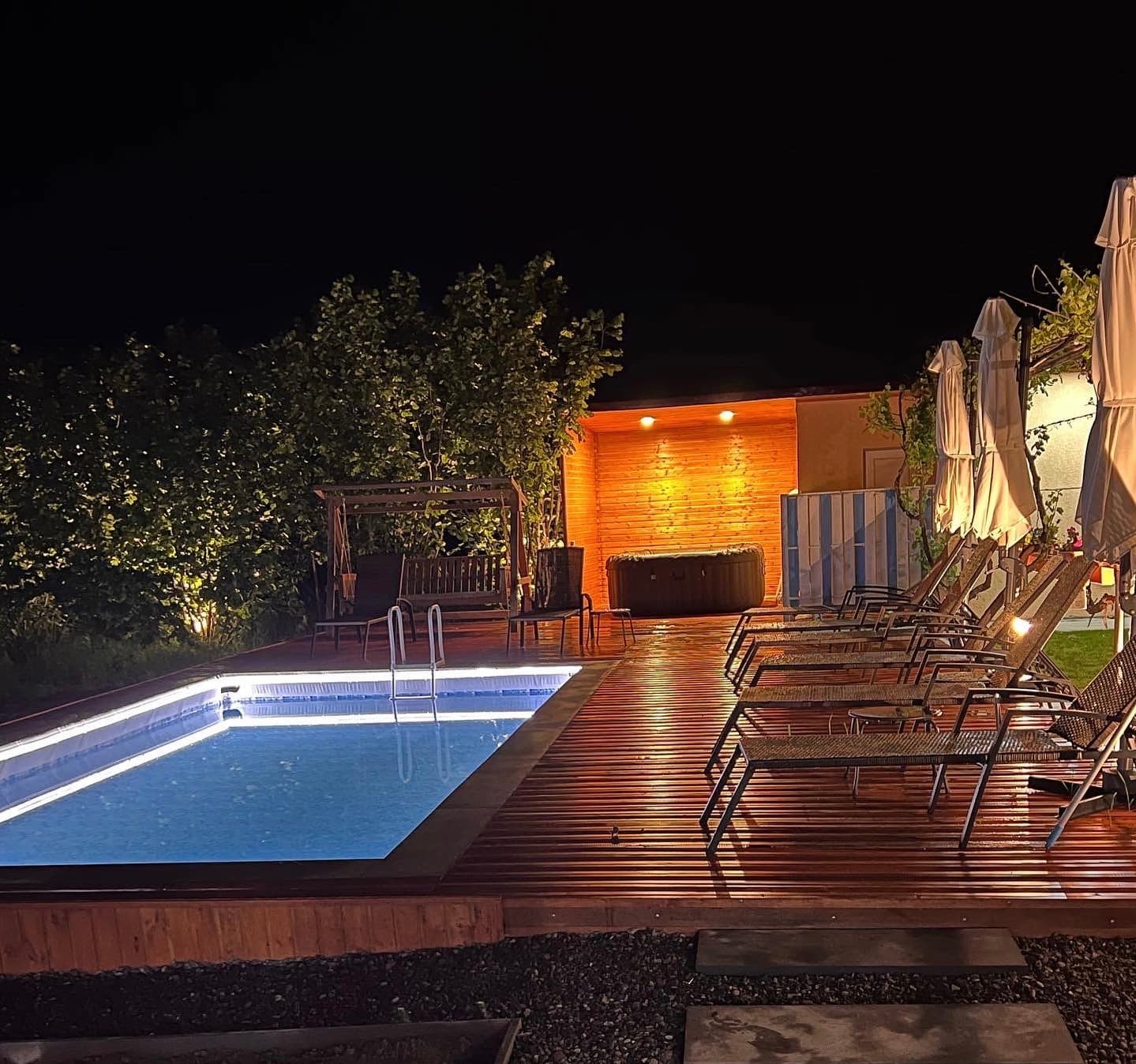 გარე აუზი